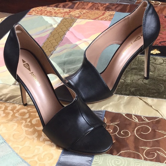 NWOT Oli Open Side Heels - Picture 2 of 5